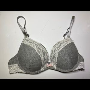 Gray VS Bra
